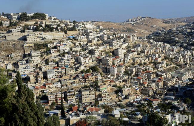 Ras-al-Amud- estudios