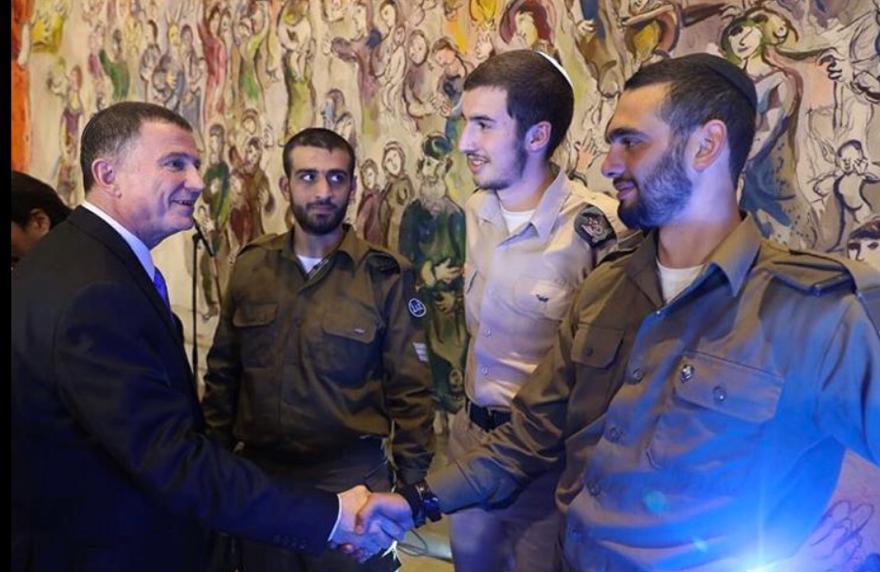 Erick-Serrero-en-la Knesset