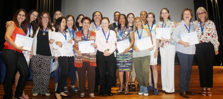 Día-del-maestro-condecorados personal