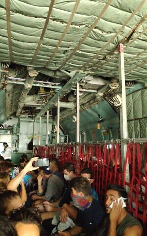 En-avión-militar-boliviano-hacia-Sao-Paulo-26-marzo vuelos