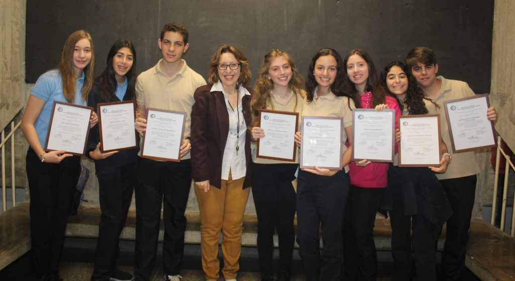 Mejores-promedios alumnos