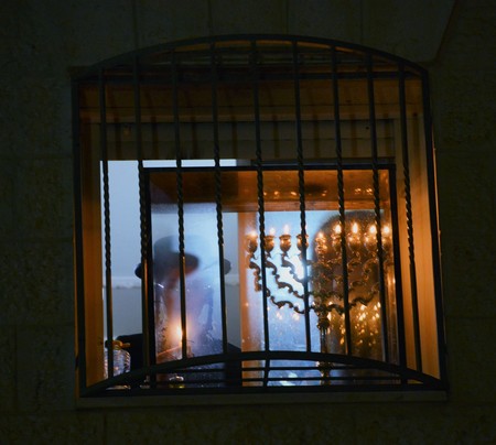 Januquiyá-en-ventana velas