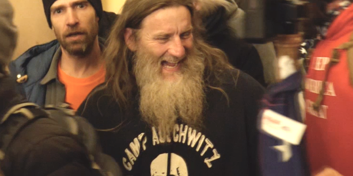 Suéter-Camp-Auschwitz contra