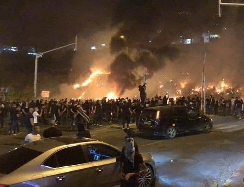 Disturbios-en-Lod-Aurora grupo