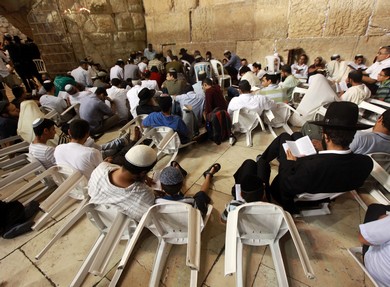 Tishá-BeAv-en-el-Kotel templo