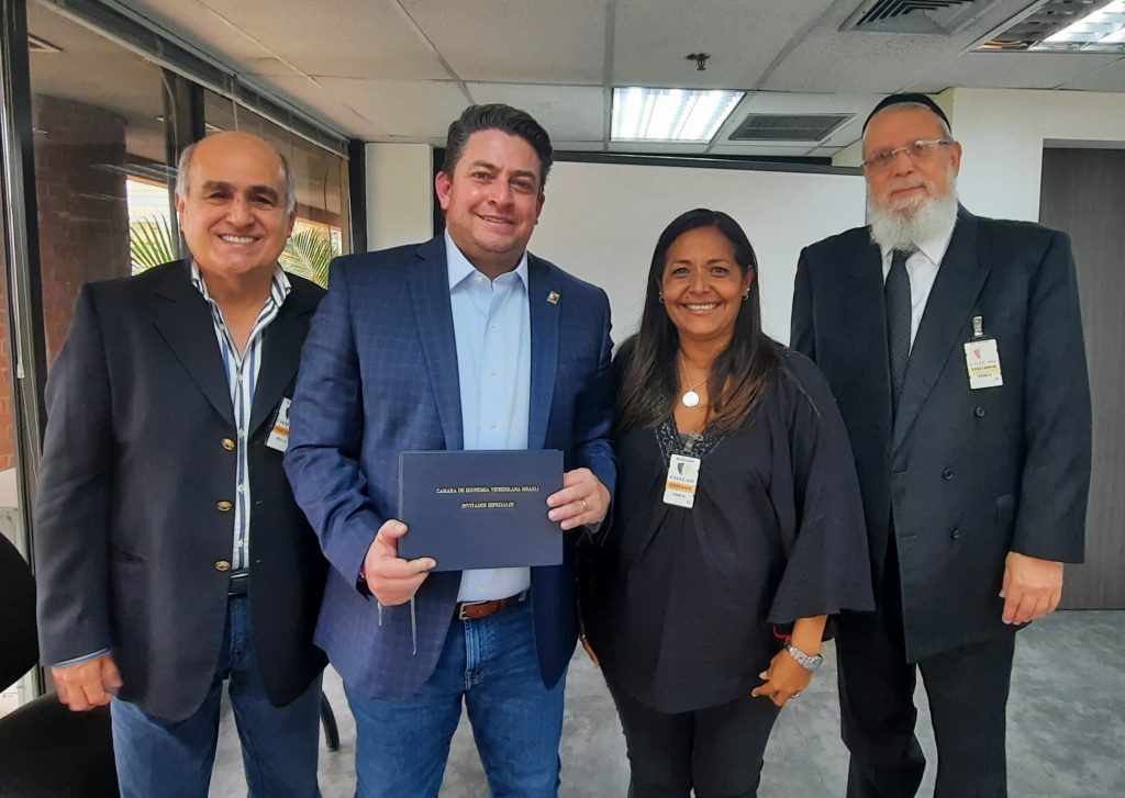 Botón CEVI a-Gustavo-Duque