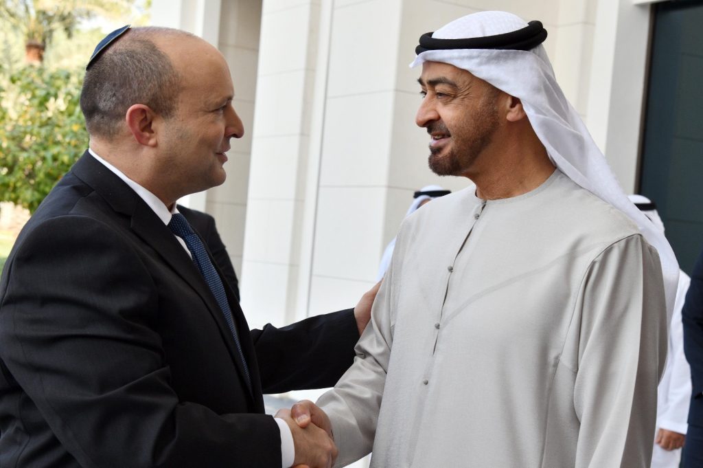 Bennett-y-bin-Zayed ministro