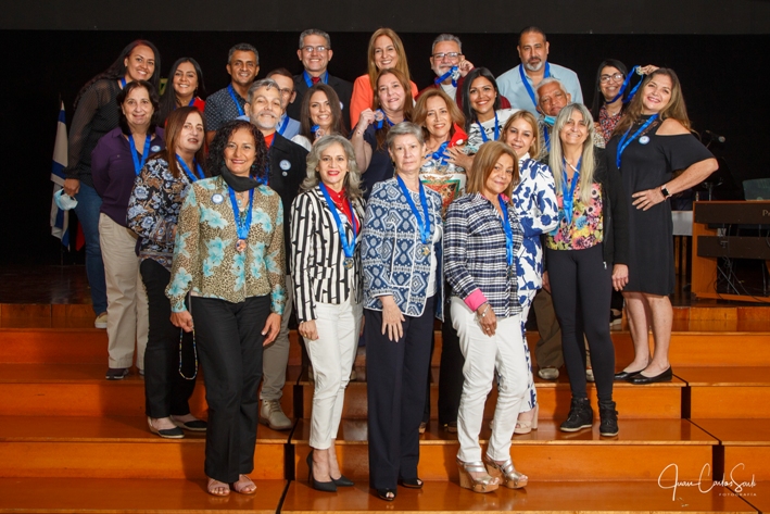 Día-del-Maestro servicio