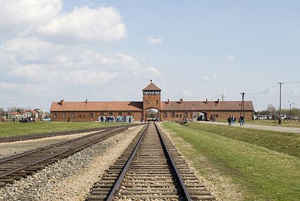Entrada-a Auschwitz