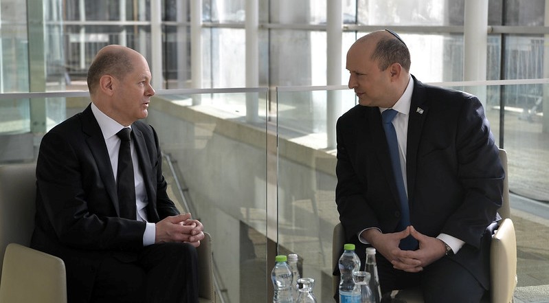 Bennett-con-Scholz-TotalNews israel