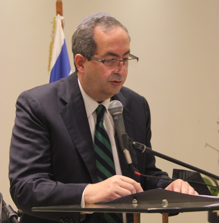 FOTO 2 Edgar Benaim presidente