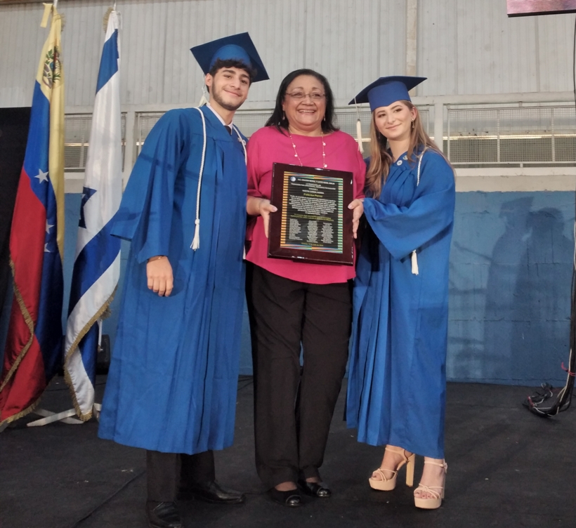 6. Madrina Felicita Perez promoción